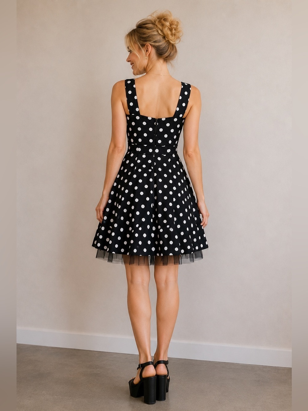 Hot Topic Black with White Polka Dot Swing Dress Size XS  *Like New* 🖤 - Picture 4 of 15